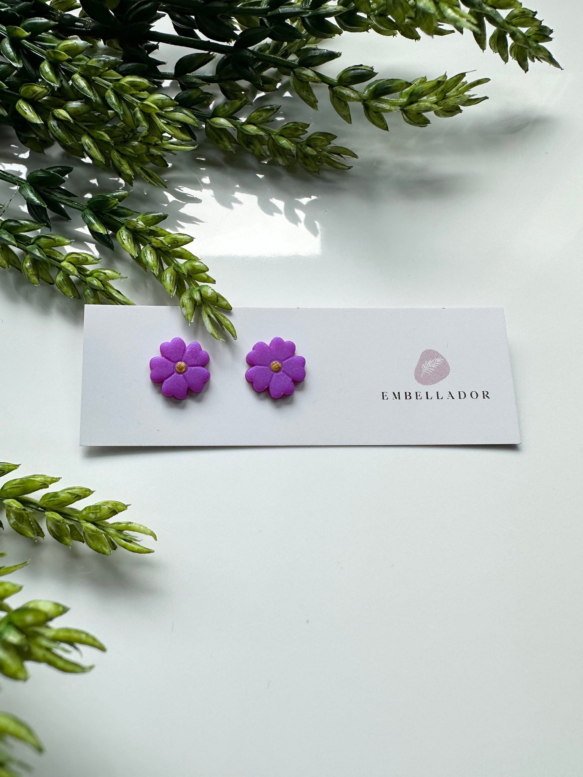 Mini Flower Stud Earrings Embellador Violet Shimmer 