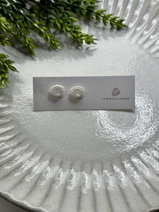 Mini White Shell Stud Jewelry Embellador 